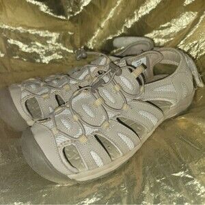 Khombu women's sandals